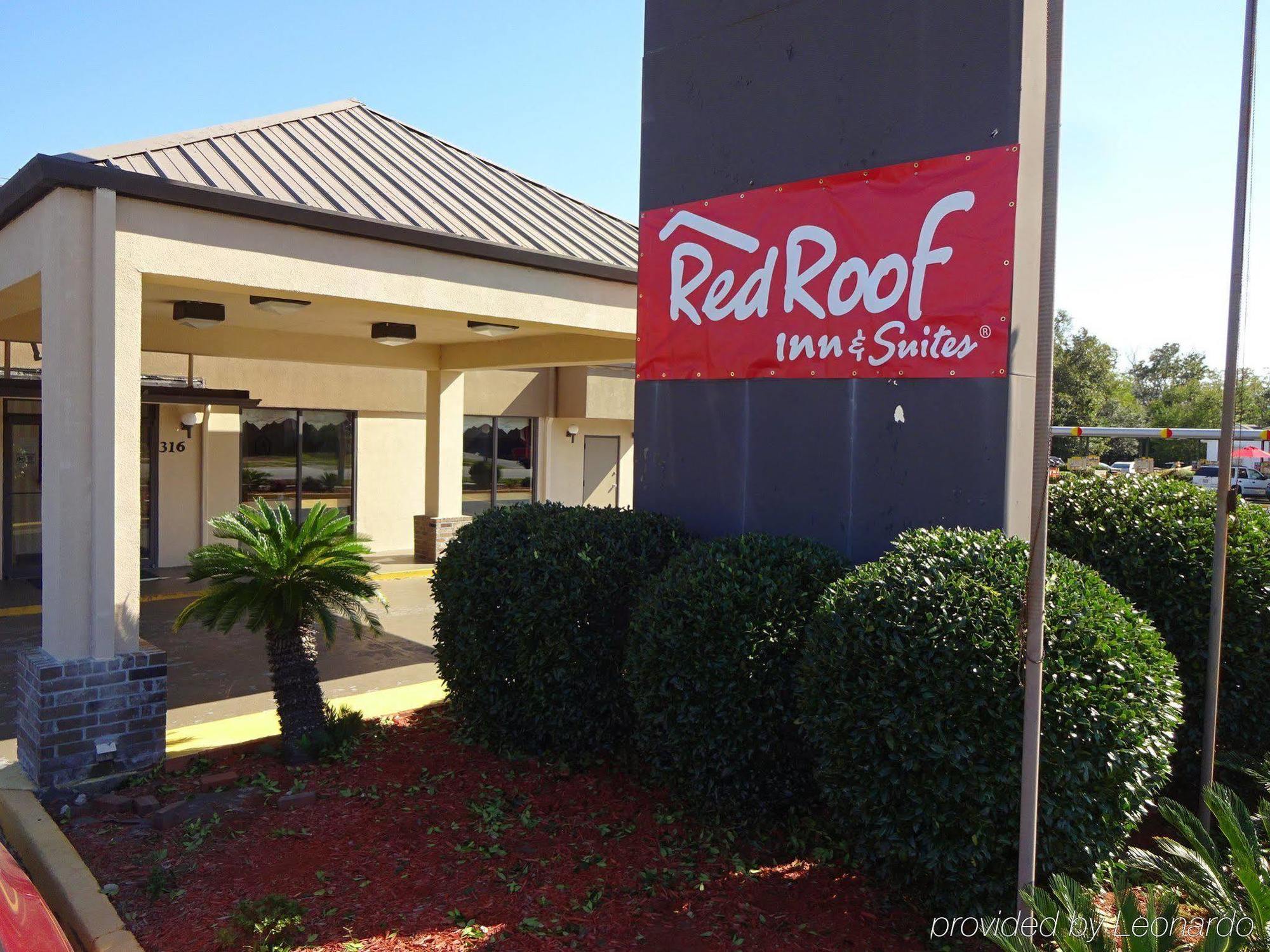 Red Roof Inn & Suites Statesboro - University Exterior photo
